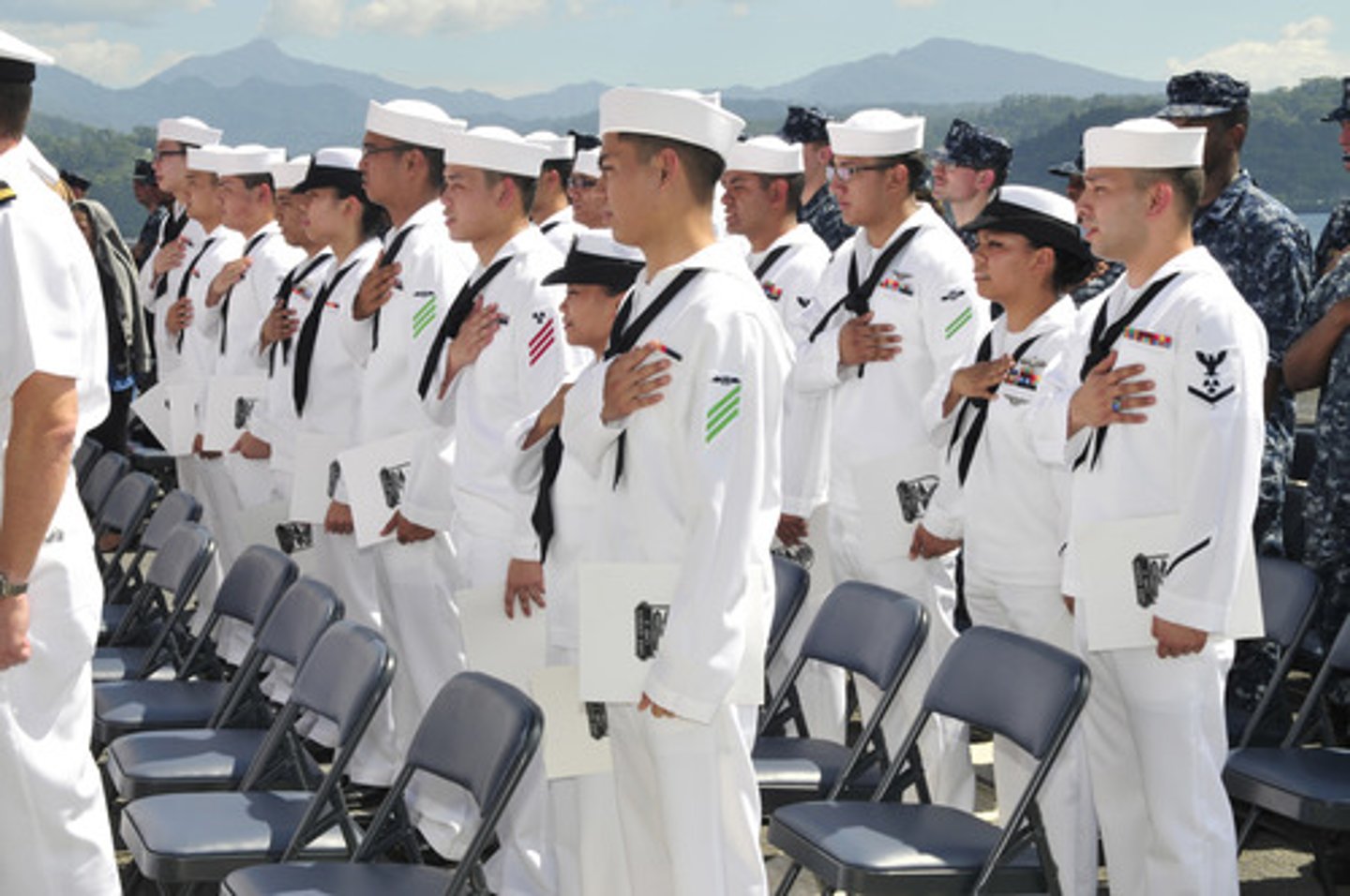 <p>loyalty, fidelity, commitment, dedication</p><p>충성</p>