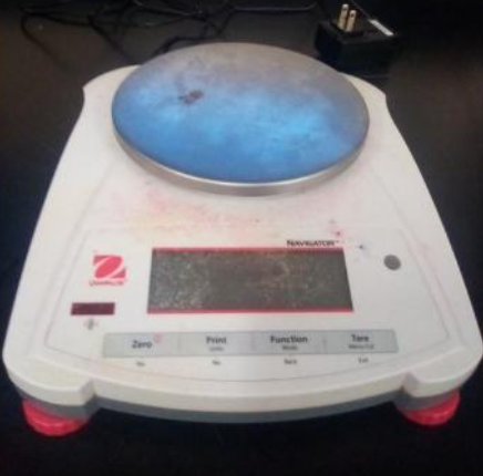 <p>analytical balance</p>