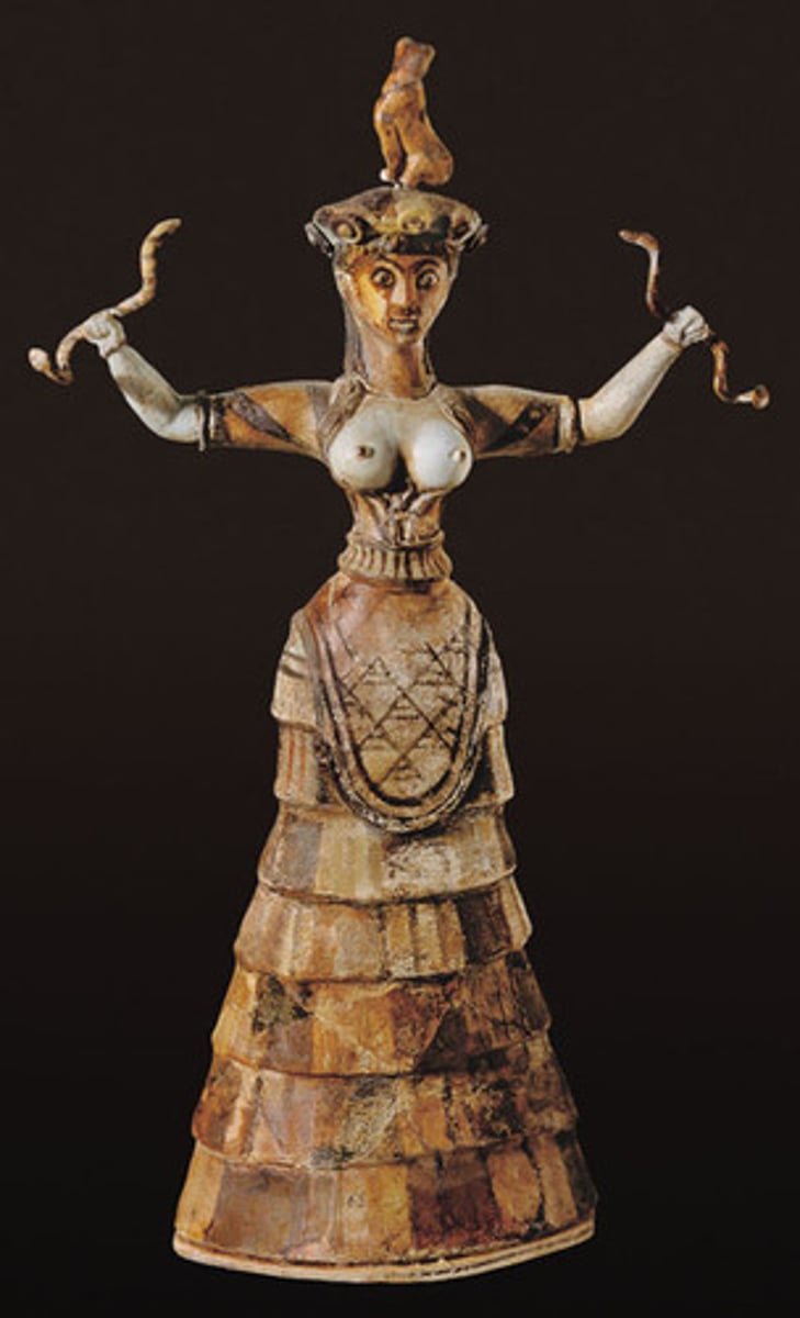 <p>Specific representation of the Potnia Theron, depicted as a lady with no shirt wheeling snakes.<br><br>S: Again, goddess. Keys in on matriachical Minoan society, contrast to later greek city-states.</p>