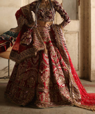 <p>lehenga</p>