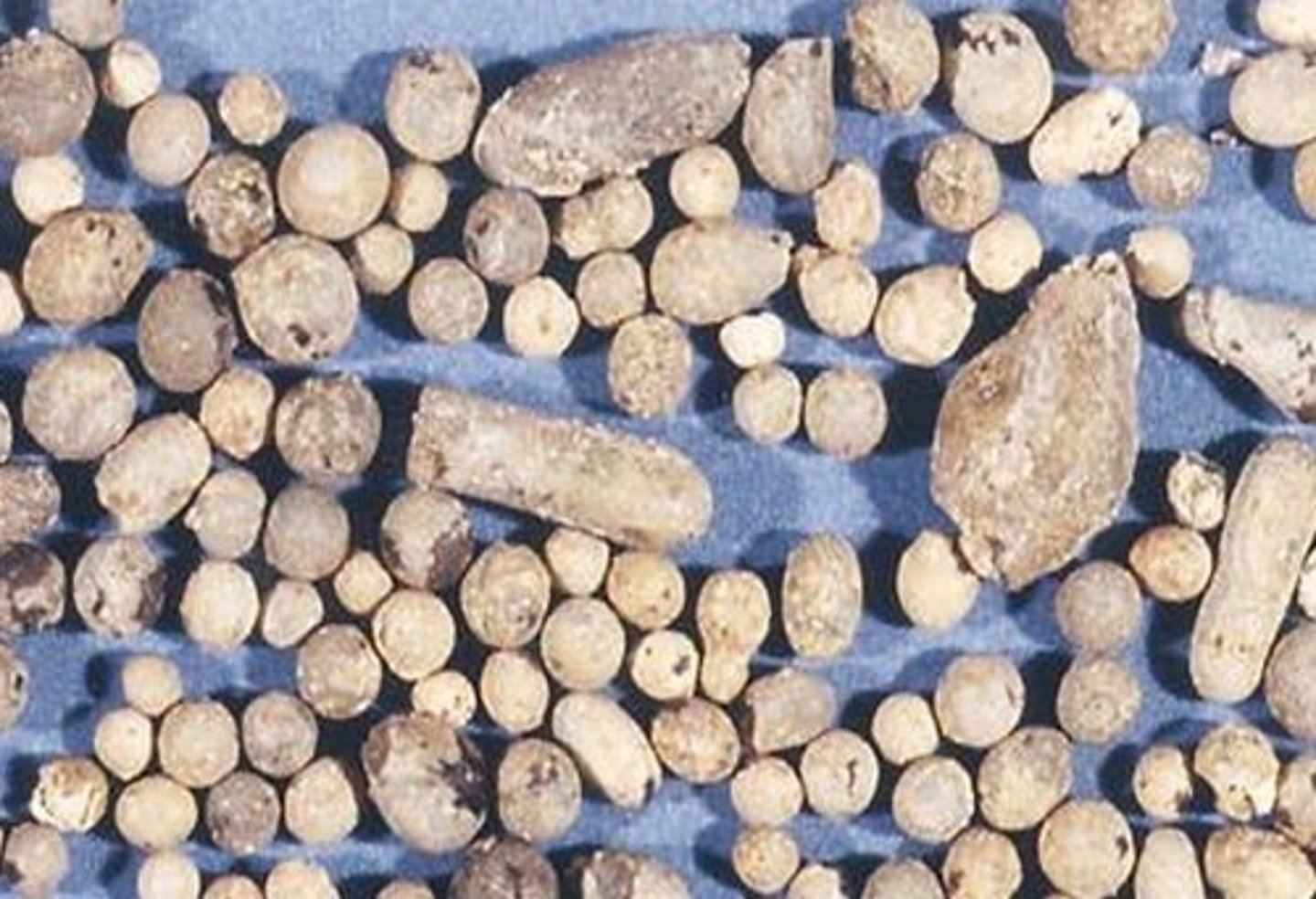 <p>Tiny 'glass raindrops' that turn to clay</p>