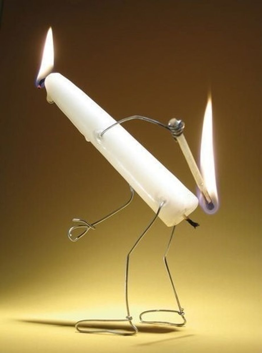 <p>to work or do other things from early in the morning until late at night and so get very little rest (vắt kiệt sức lực)</p><p>ex: The prevailing hustle culture incentivizes ..., despite the inevitable diminution in cognitive productivity.</p>