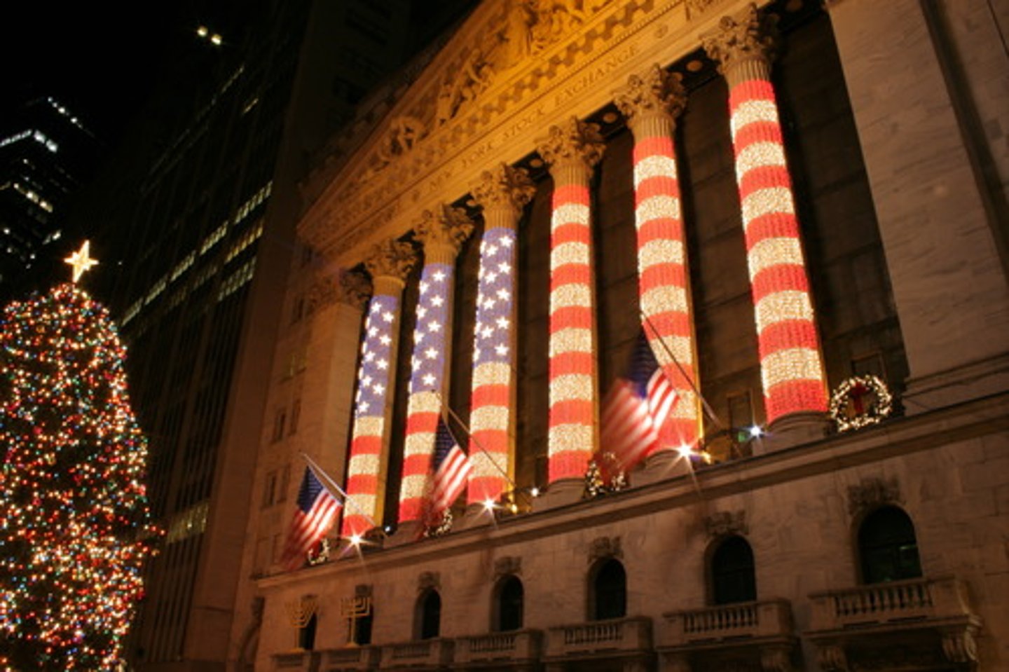 <p>The ability of a company to change prices and output like a monopolist</p>