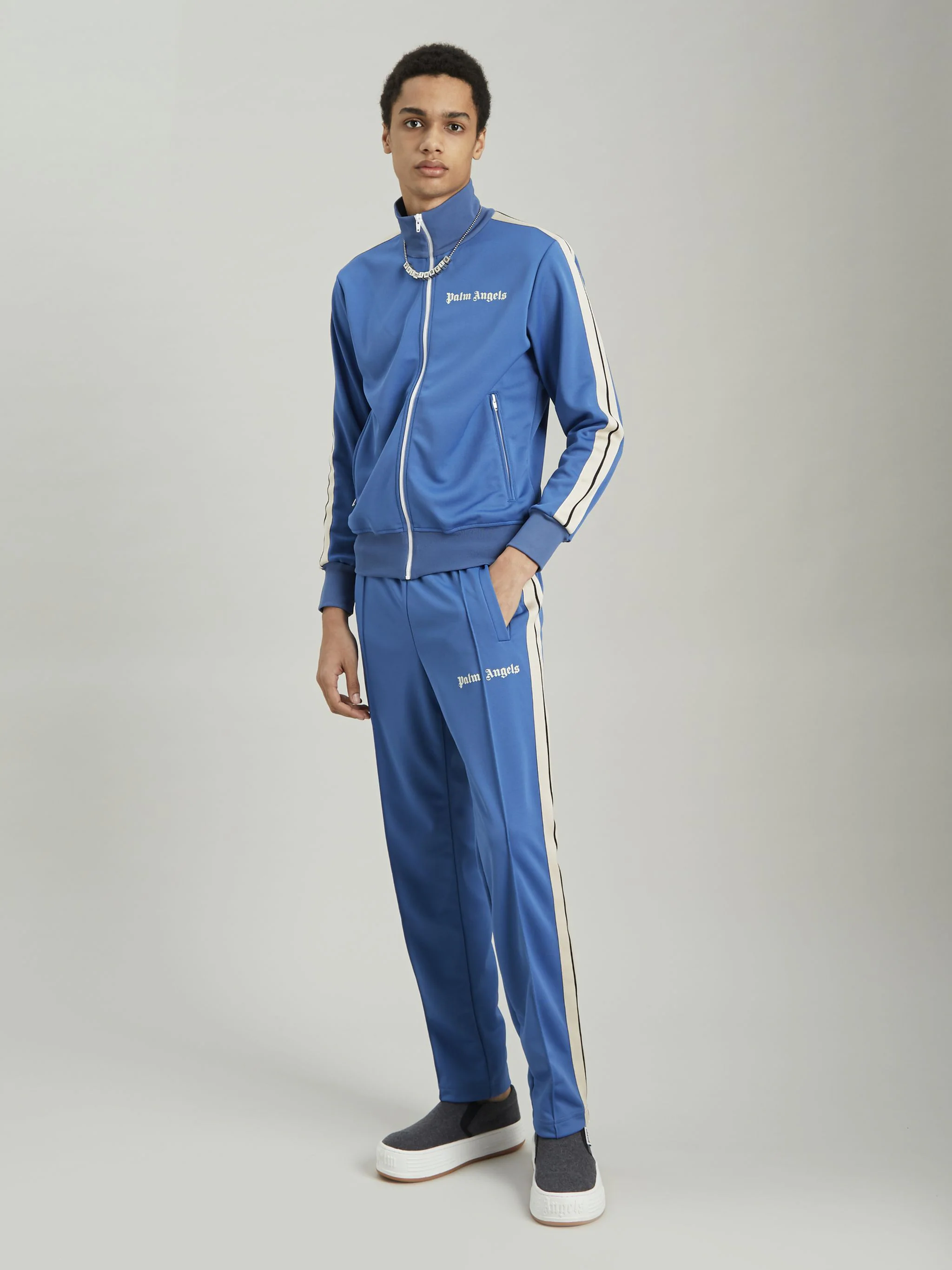 <p>tracksuit</p>