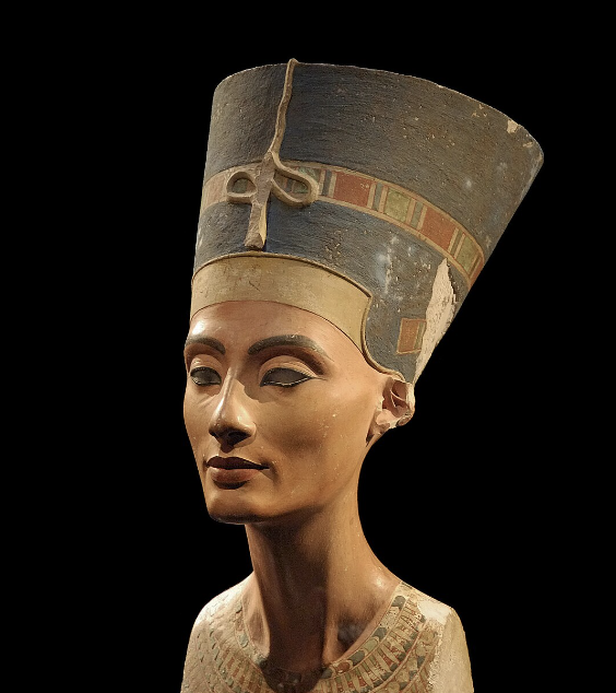 <p>Bust of Queen Nefertiti (artist)</p>
