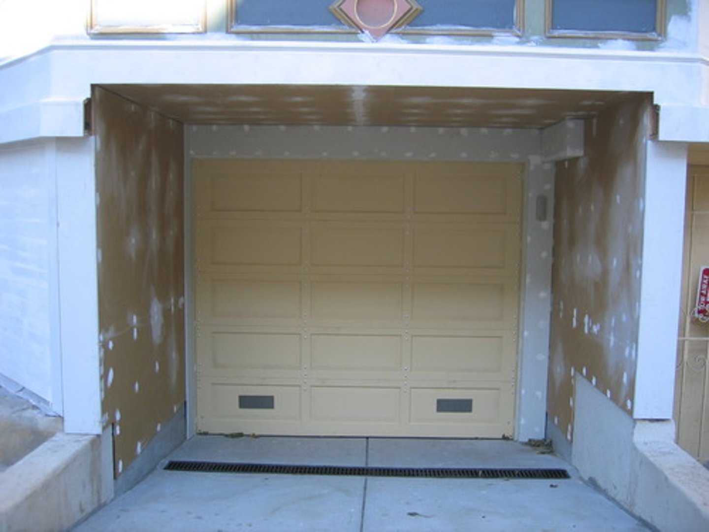 <p>the garage</p>