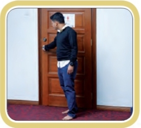 <p>Close</p>