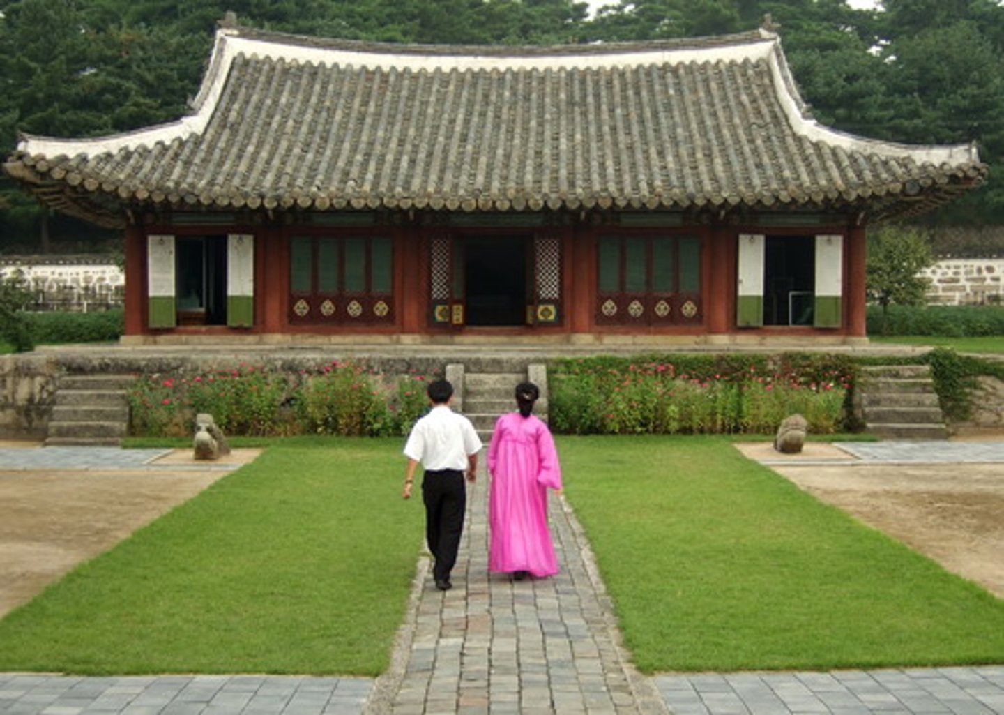 <p>An architectural style created with local materials that reflect a culture's history, values, beliefs, and environment.</p>