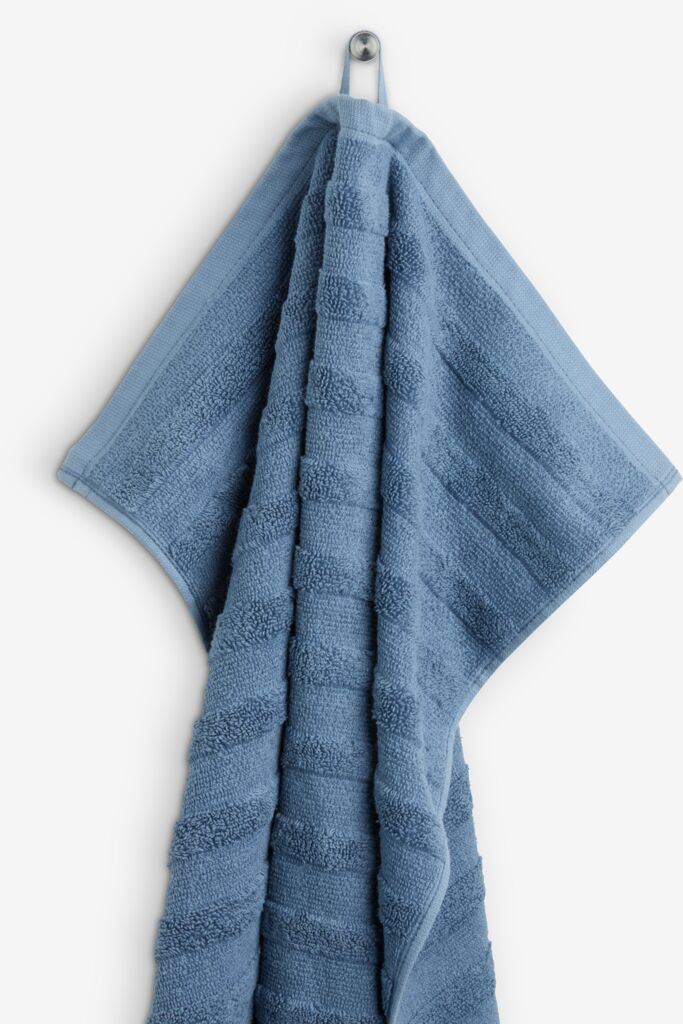 <p>towel</p>