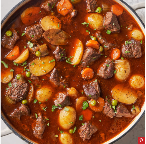 <ul><li><p>a hot meal made by cooking meat and vegetables slowly in liquid for a long time</p></li></ul><p><em>She prepared a </em><strong><em>hearty</em></strong><em> =…= for dinner</em></p><p><em>She served him a bowl of beef =…=</em></p>