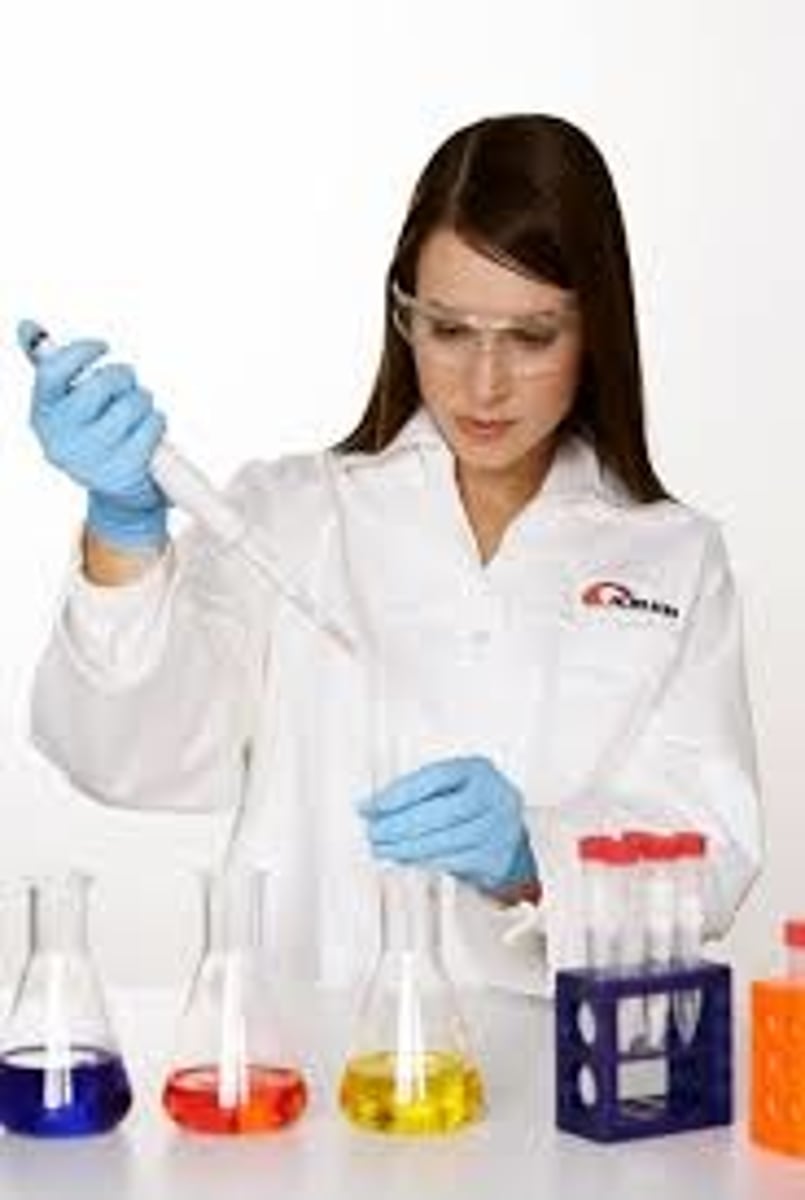 <p>scientist</p>