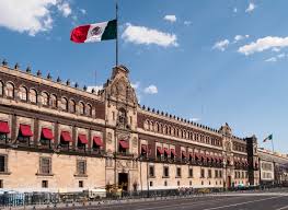 <p>Cuidad de México</p><p>-Centrol del gobierno y la residencia de el/la presidente (Claudia Sheinbaum)</p>