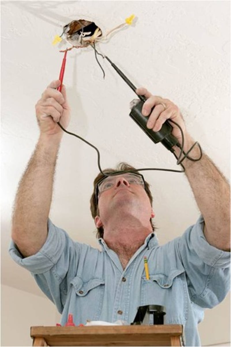 <p>electrician</p>