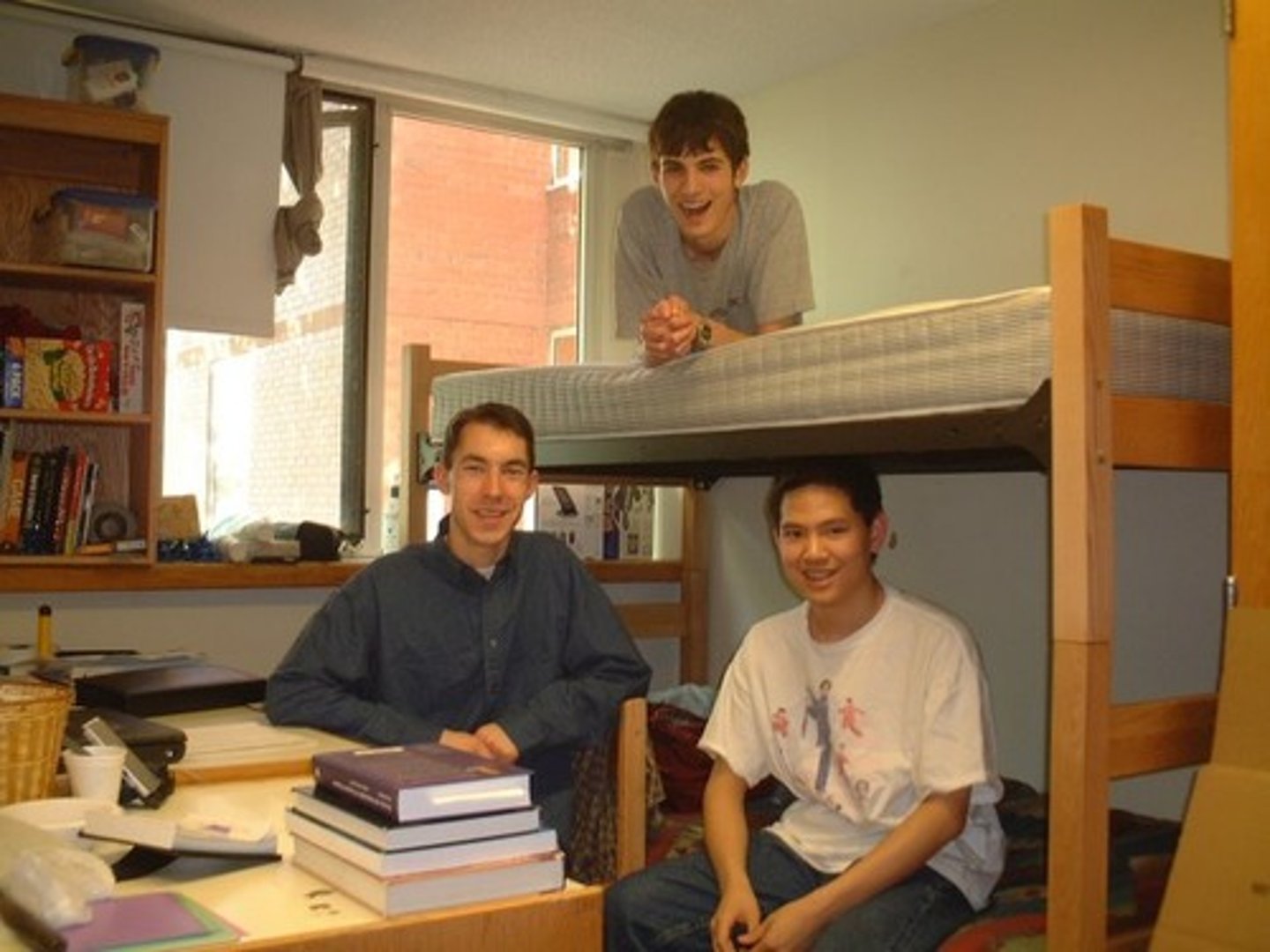 <p>roommate</p>