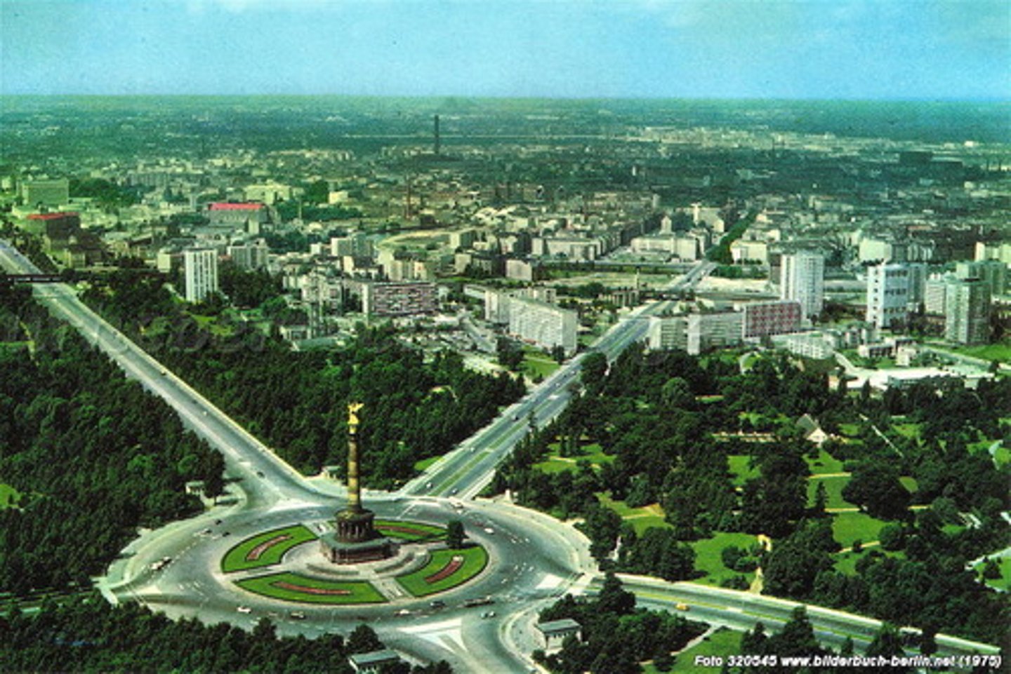 <p>Tiergarten (park)</p>