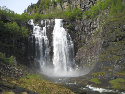 <p>This is the name of the largest waterfall in the UK and the river which creates it.</p>