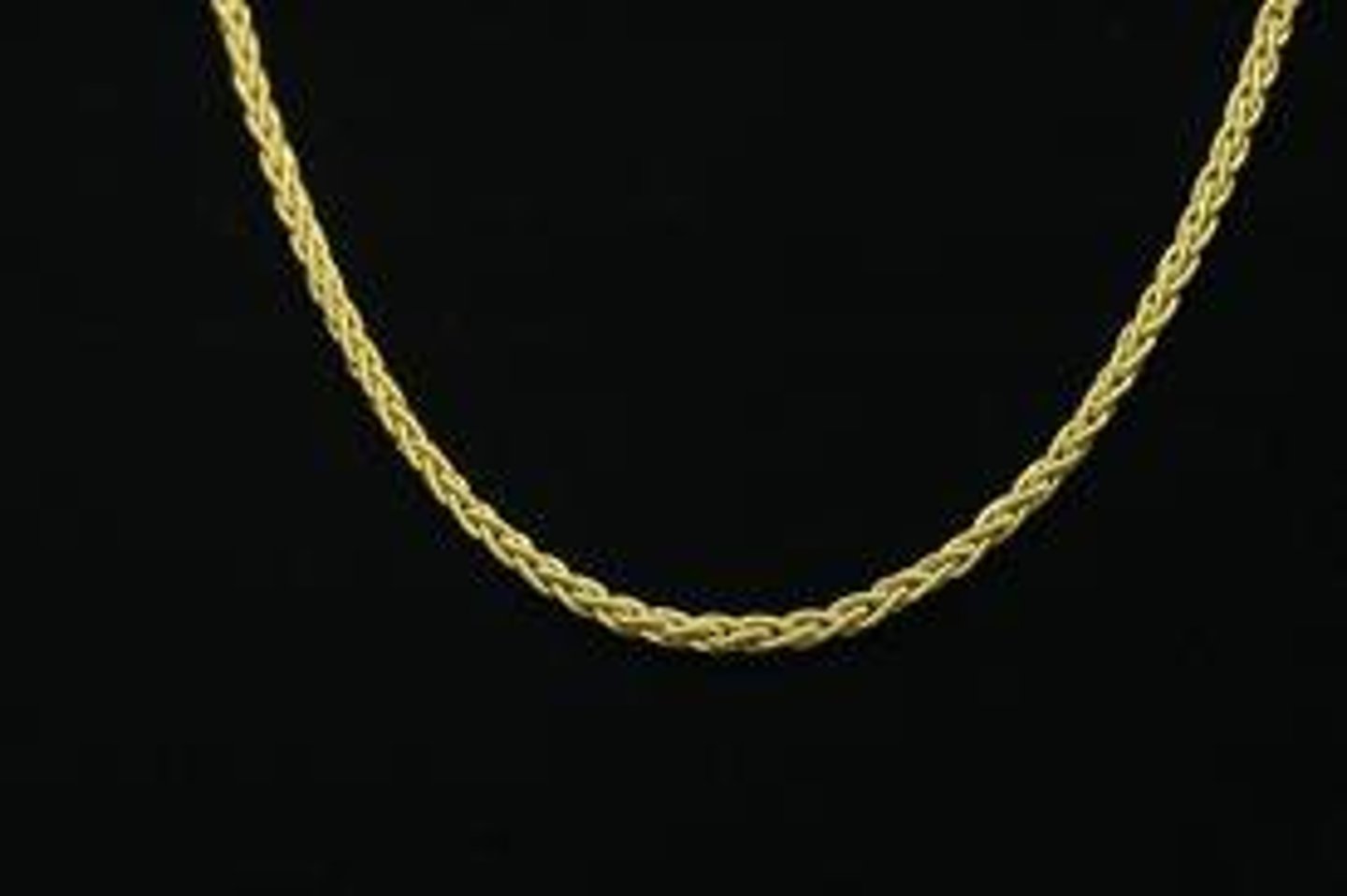 <p>necklace</p>