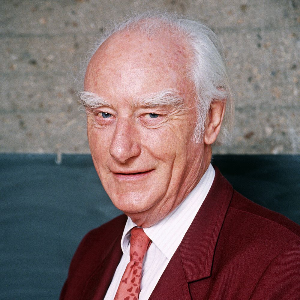<p><span>English biologist who proposed that the structure of DNA is a double helix (with James Watson and Rosalind Franklin)</span></p>