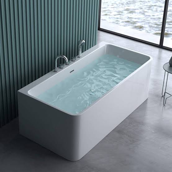 <p>বাথটপ</p><p>Die Badewanne ist im Badezimmer.</p>