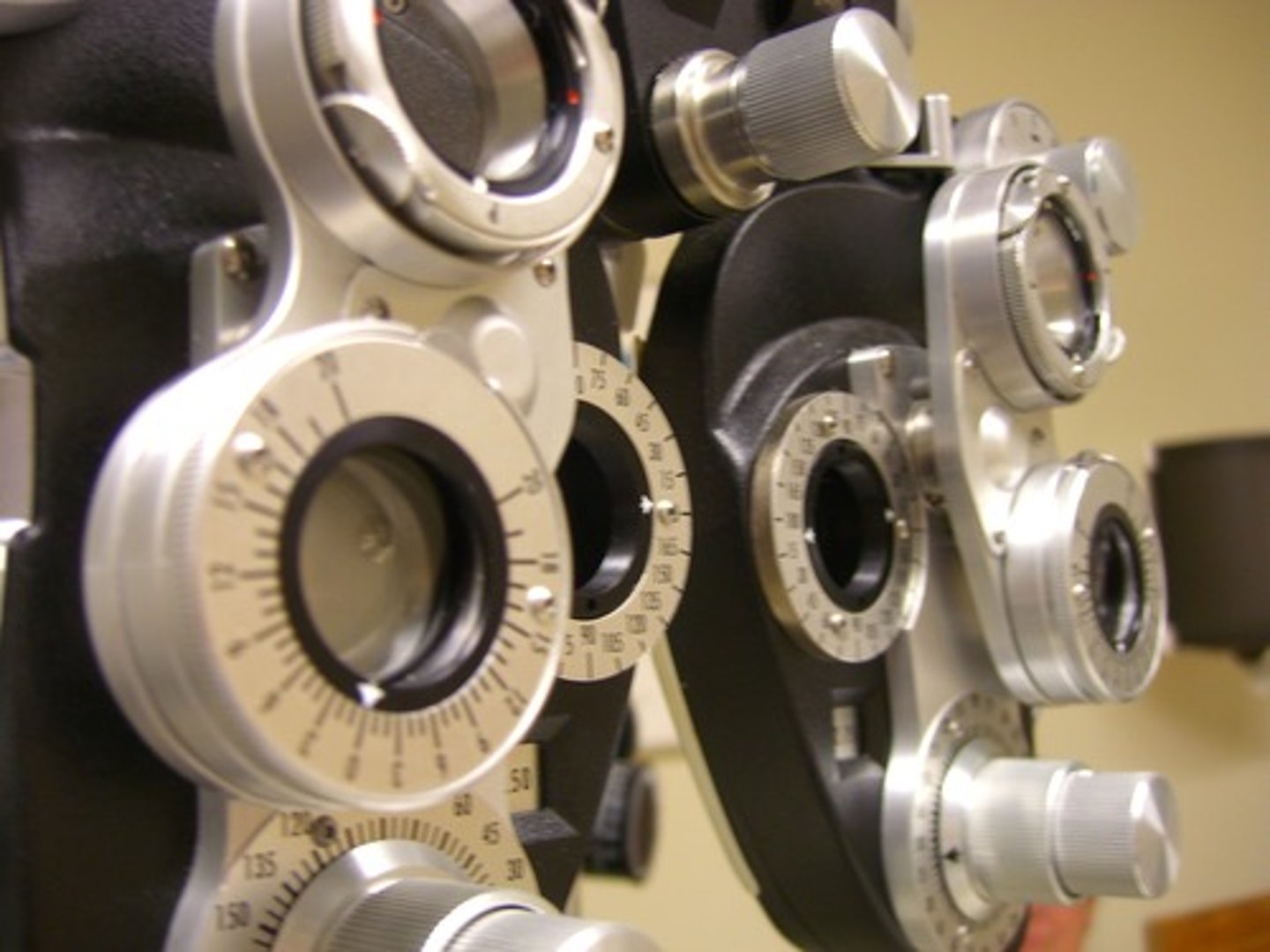 <p>(m) eye</p>