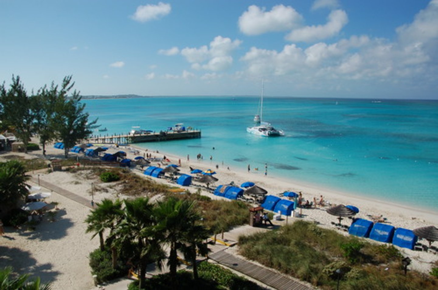 <p>resort (short term, or localizedm, prefered in American Spanish)</p>