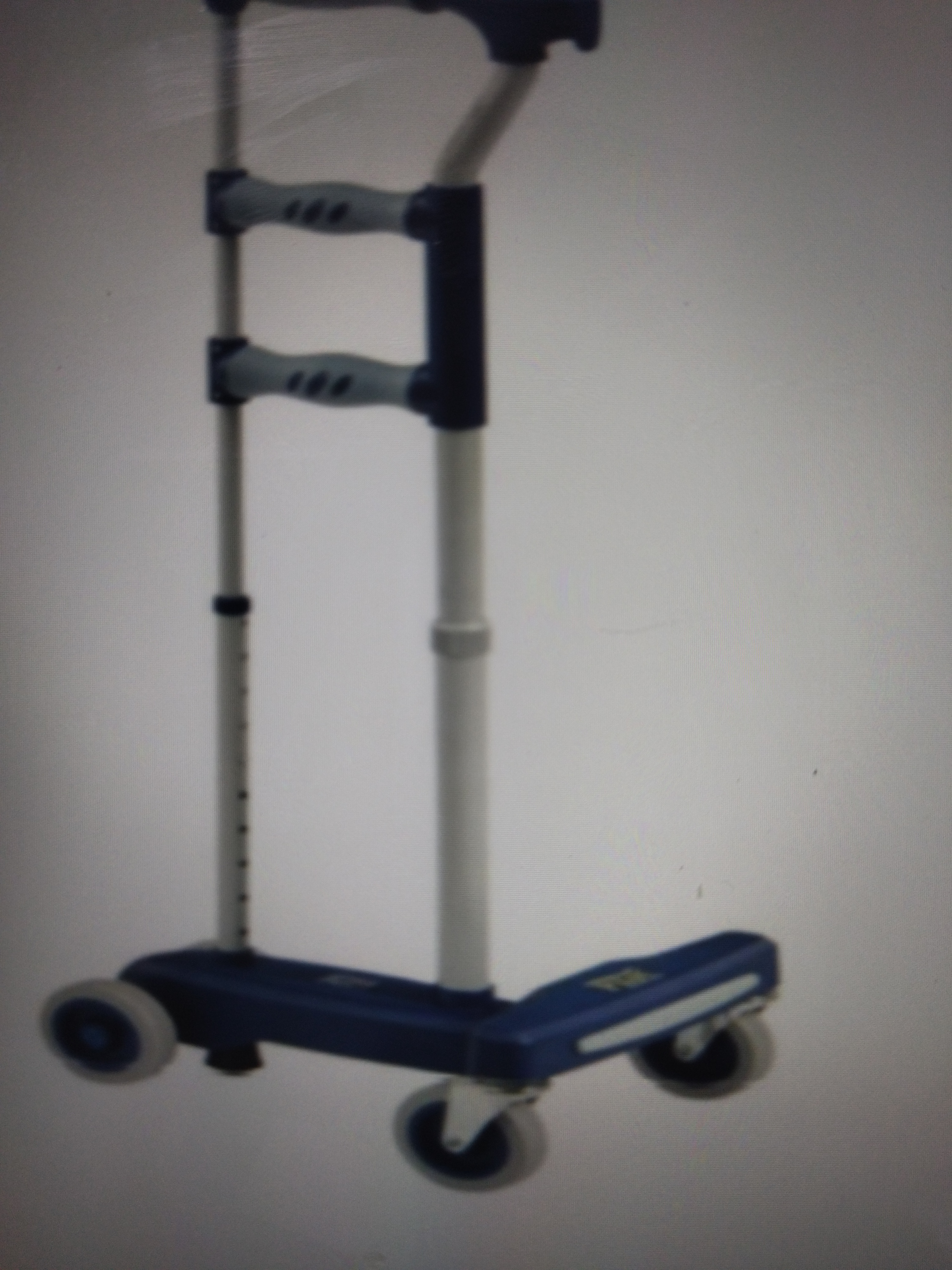 Allows an interrupted forward progression while still providing enough stability.