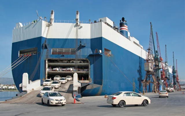 <p><span><span>RO-ROs or roll-on-roll-off cars, truck trailers & containers to be directly driven on & off the ship, without the use of cranes</span></span></p>