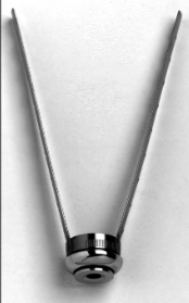 <ul><li><p>Al, SS, Ti </p></li><li><p>simple, low maintenance </p></li><li><p>compressing washer provides variable friction when TD is rotated </p></li><li><p>heavy duty (with lamination struts)</p></li></ul><p></p>