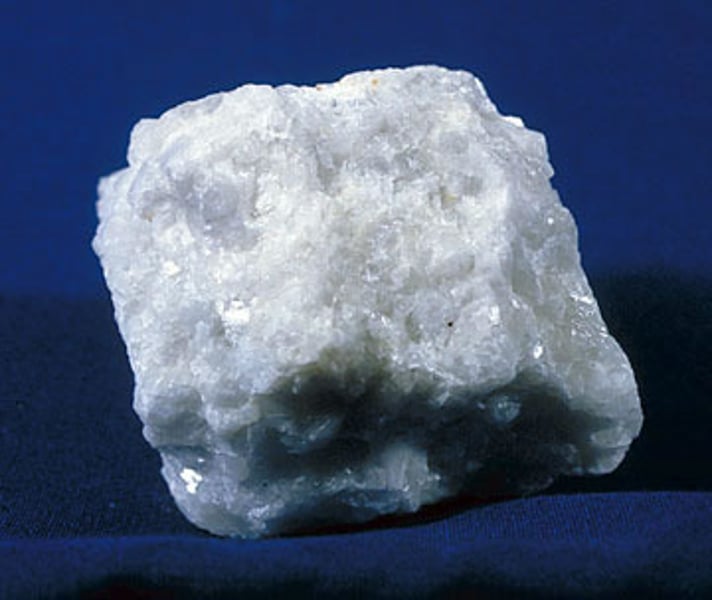 <p>Metamorphic<br>Crystalline, fine to coarse grained. <br>Mineral comp.: Calcite or Dolomite</p>