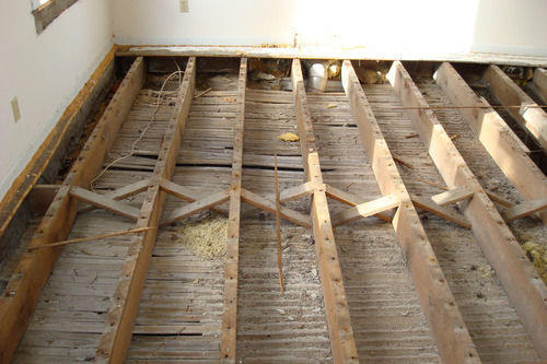 <p>a small beam or timber</p>