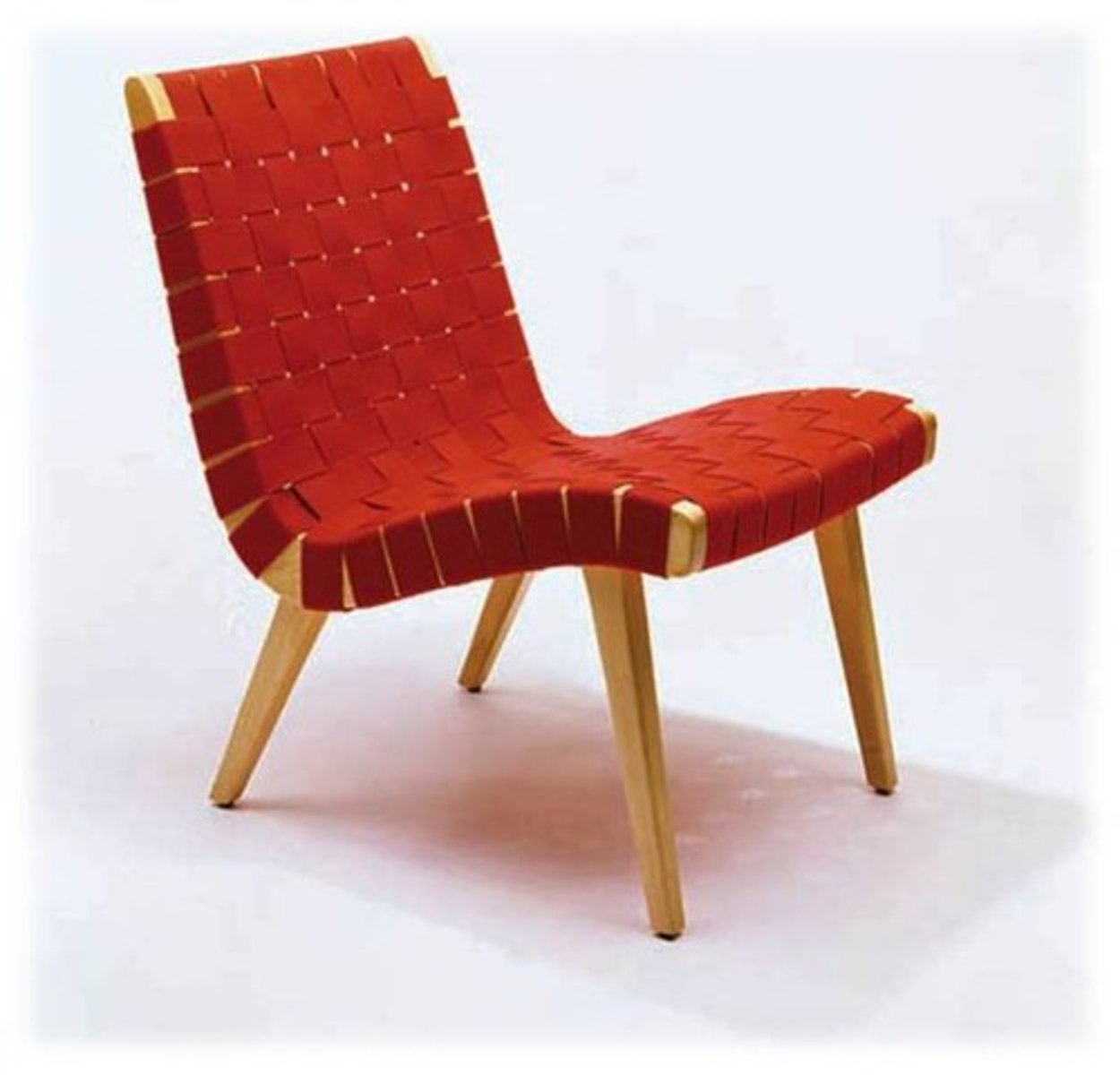 <p>Material: maplewood frame with cotton fabric straps</p><p>Dimensions:</p><p>20.08" x 27.95" x 30.31"</p><p>SH: 16.14"</p>