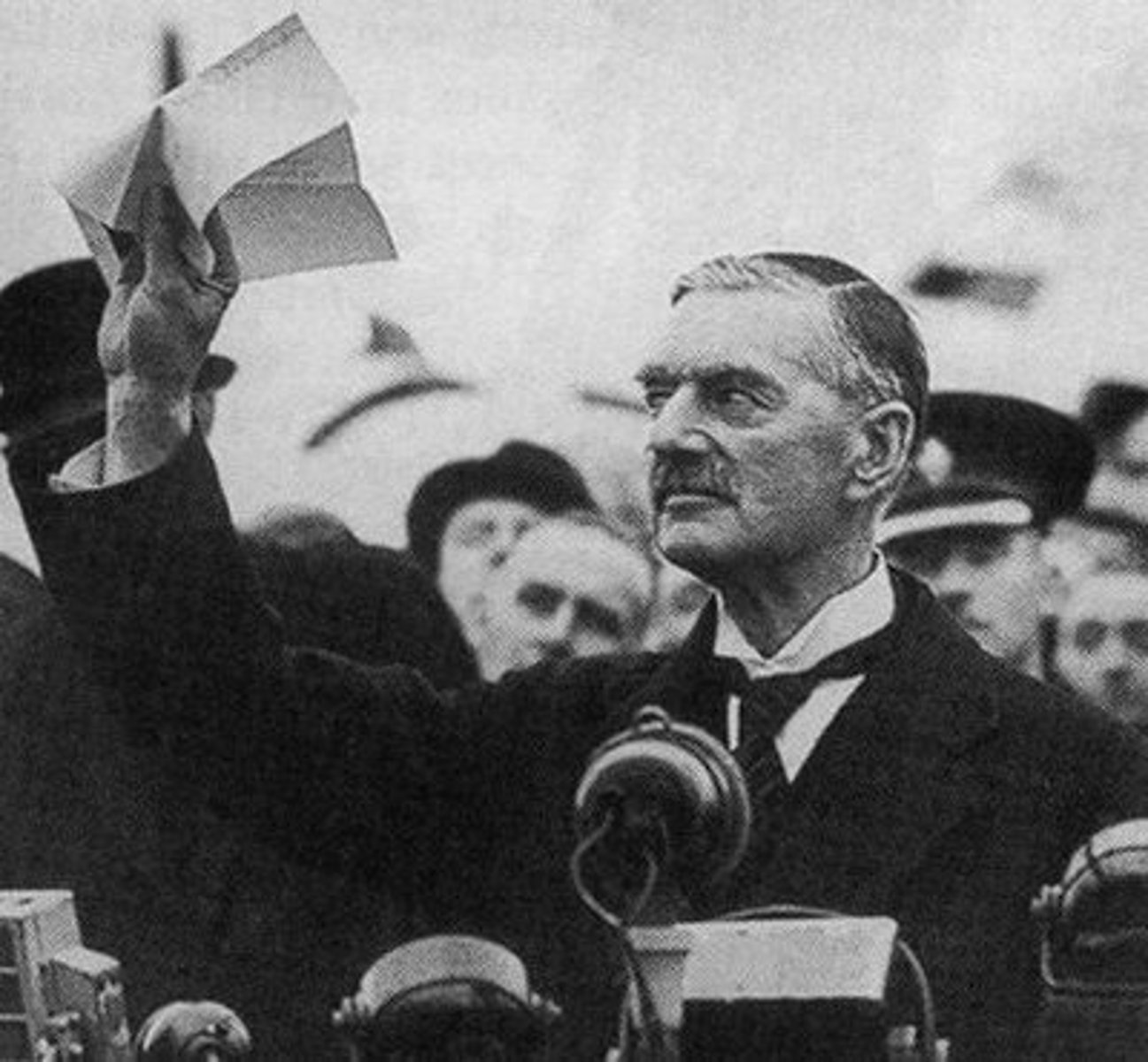 <p>Prime Minister of Great Britain from -1940. Famous for appeasing Hitler at the Munich Conference; replaced by Churchill</p>