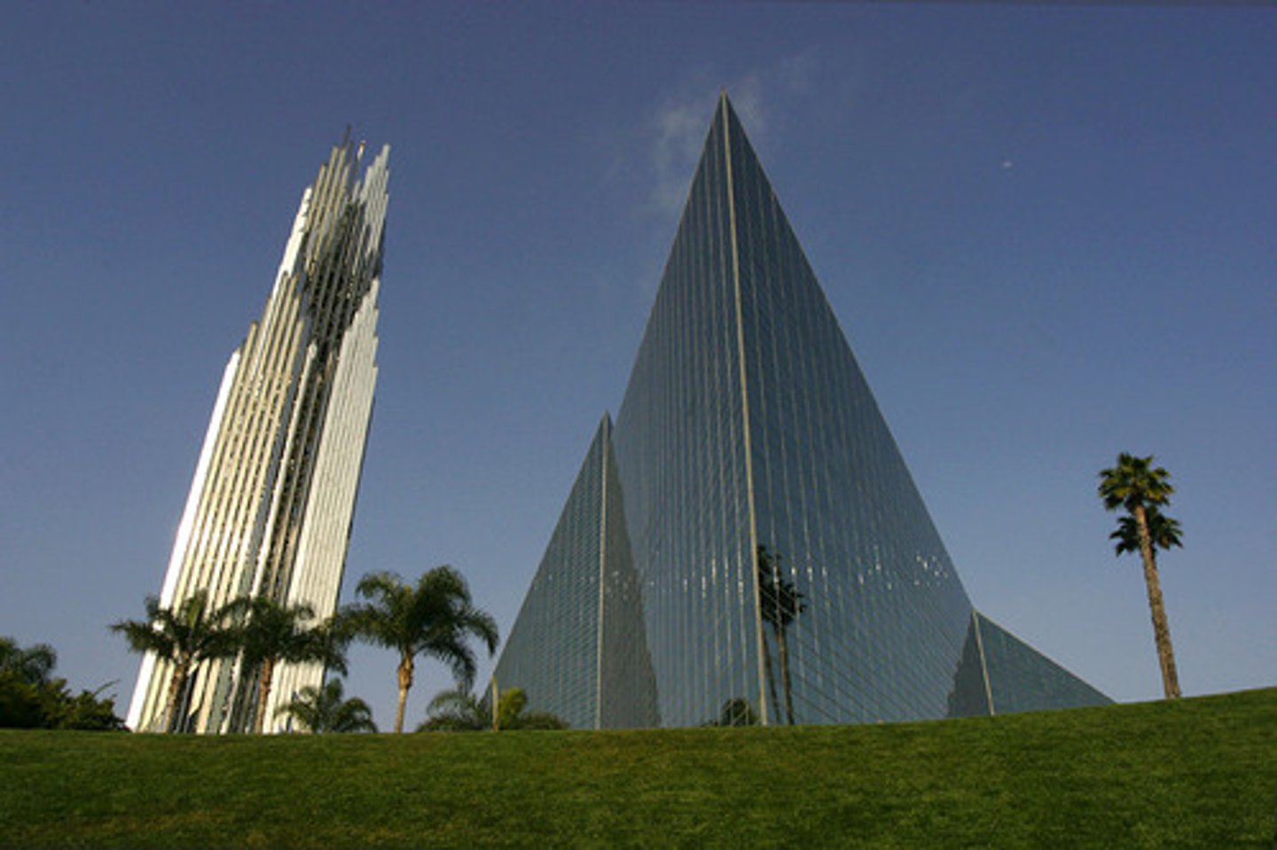 <p>Philip Johnson</p><p>(Post Modernism)</p>