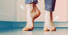 <p>It’s so cold that I’m starting to … in my fingers<br><br>(go numb, be numb)</p>