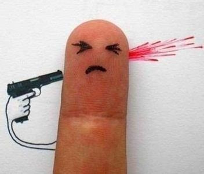 <p>じさつ</p>