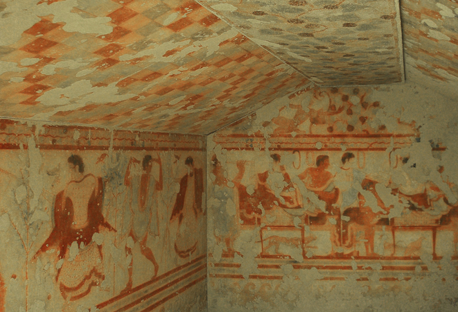 <p>Image 32: Tomb of the Triclinium<span style="font-family: Arial, sans-serif"> - <strong>Material</strong></span></p>