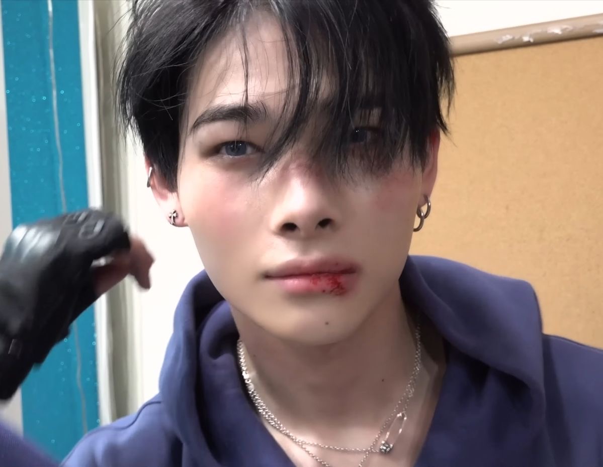 <p>Community service</p>