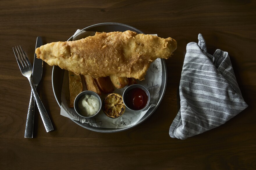 <p>Fish &amp; Chips</p>