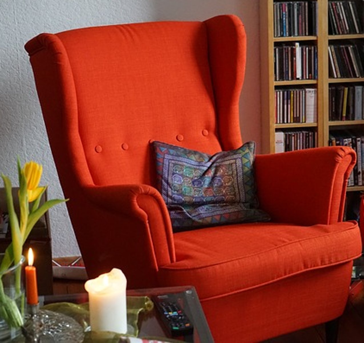 <p>the arm chair</p>