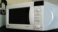 <p>the microwave</p>