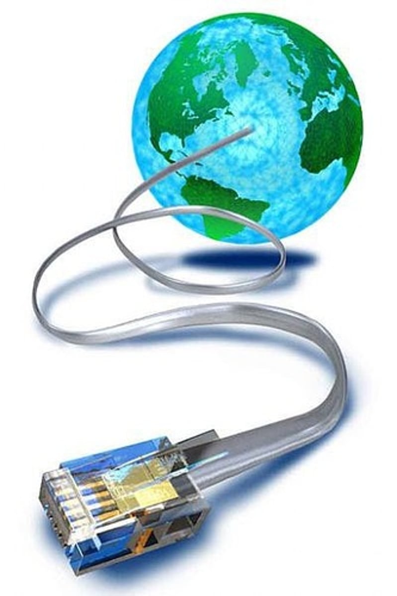 <p>to connect with someone (via a social network, on the Internet)</p>