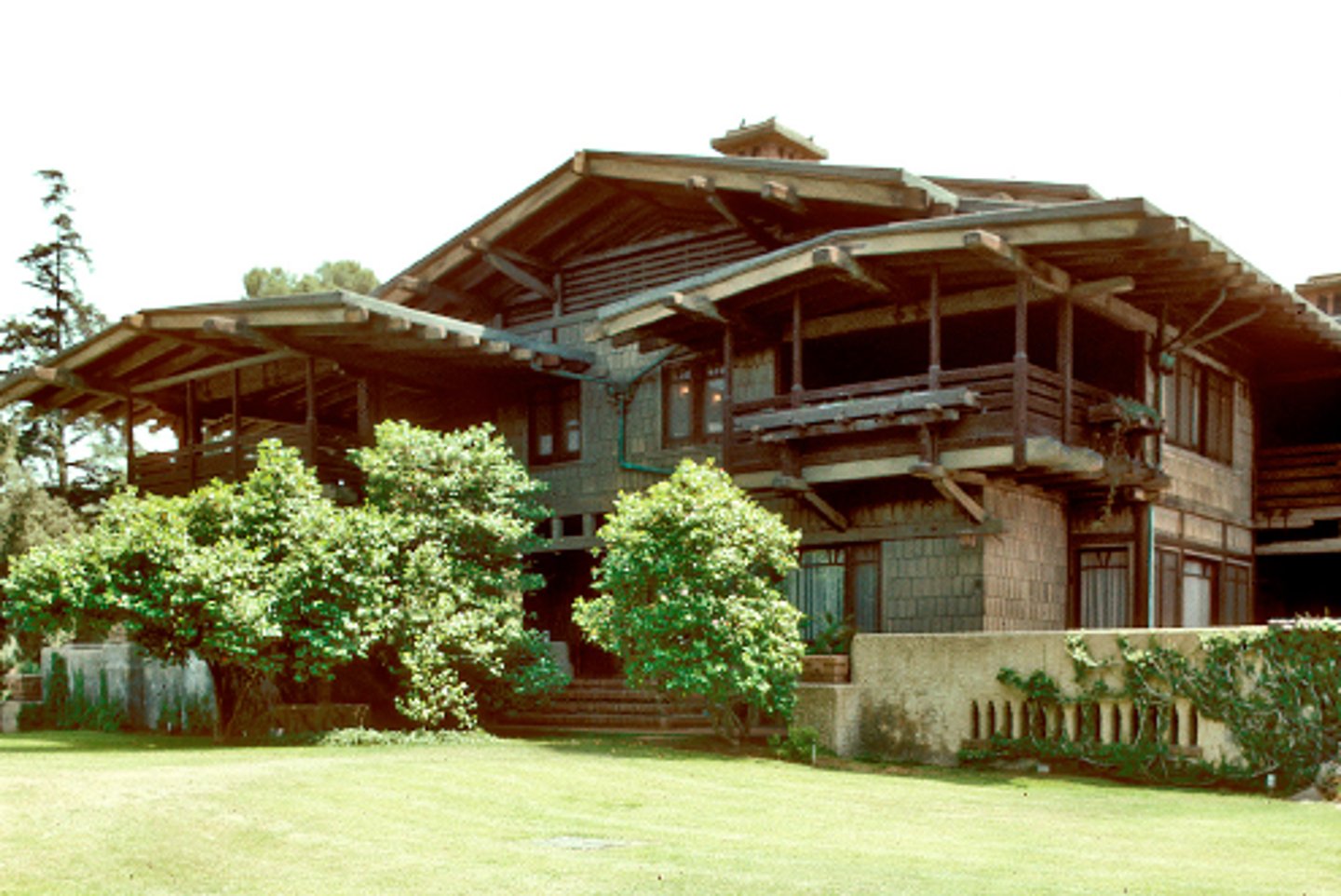 <p>1900s - Pasadena, California - Greene Brothers (Charles Sumner & Harry Mather)</p>