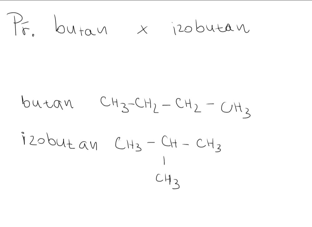<p>stejný sumární vzorec, jinak rozvětvené (př. butan x izobutan)</p>