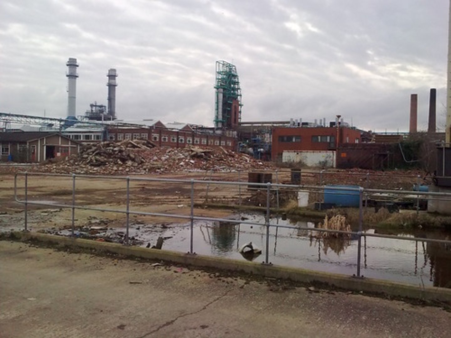 <p>contaminated industrial or commercial sites that may require environmental cleanup before they can be redeveloped or expanded</p>
