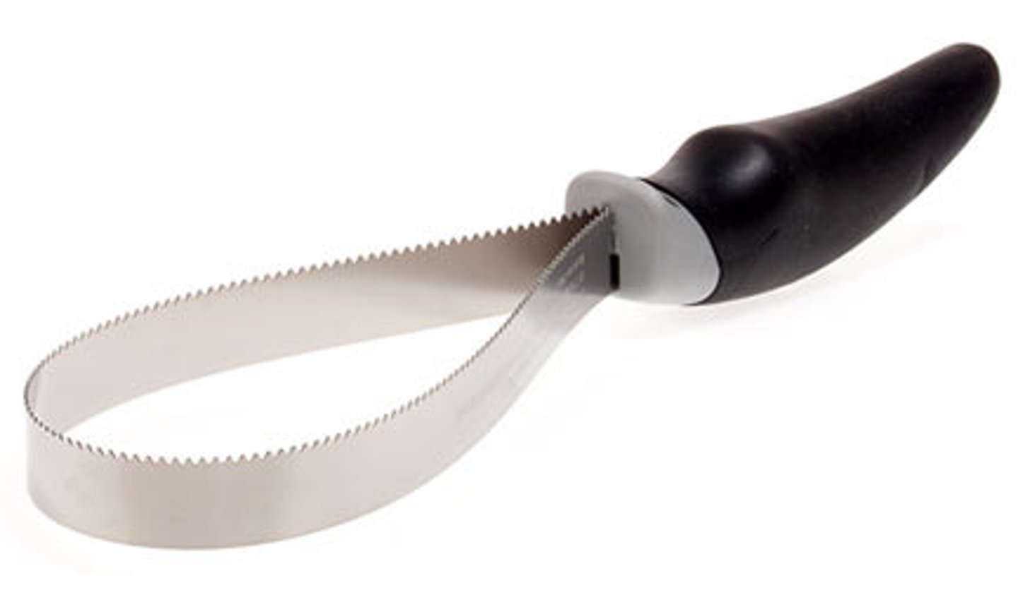 <p>Used for removing loose winter hair or caked-on mud.</p>