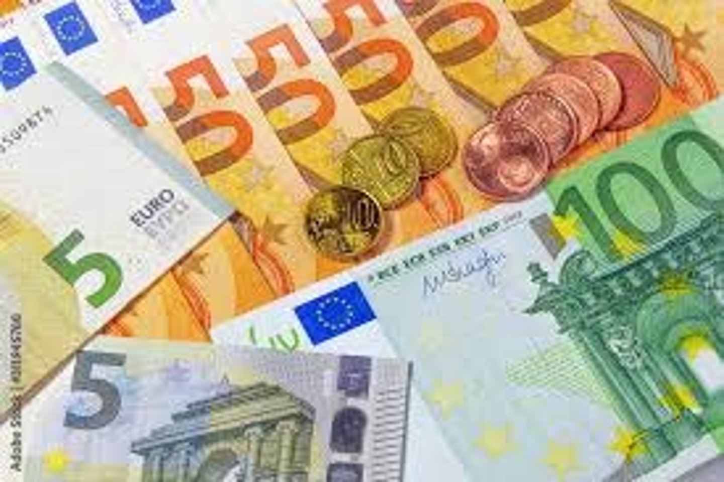 <p>The computer costs 1000 euro and 57 cents</p>