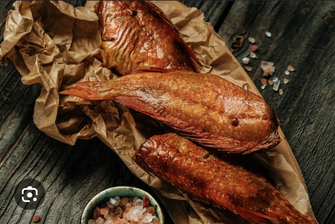 <p>Smoked fish</p>