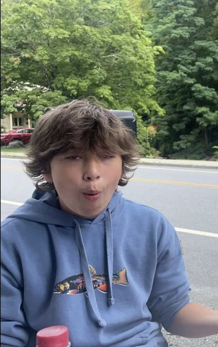 <p>everyone is obsessed only god knows why</p>