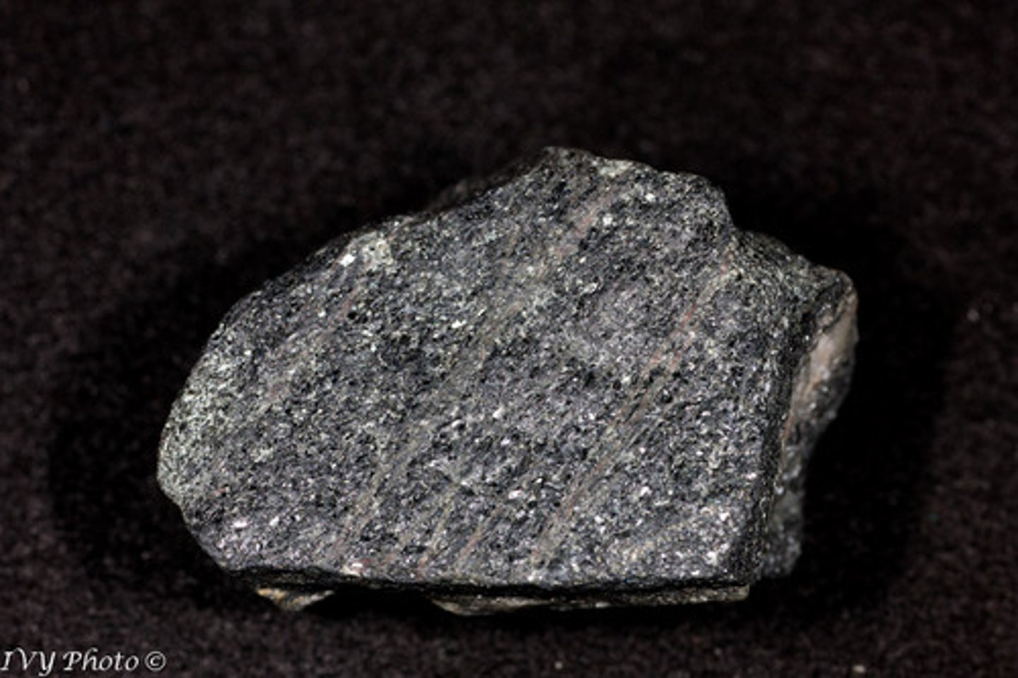 <p>nonfoliated metamorphic rock; metamorphism of mafic rocks (basalt and gabbro)</p>