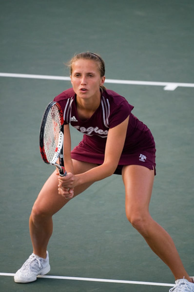 <p>She is going to play tennis</p>